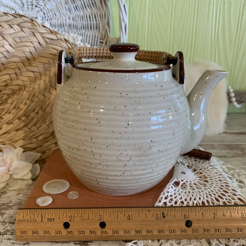 Vintage Wicker + Ceramic Floral Teapot 🫖 Unique Home Decor / Gift / Kitchen - Picture 4 of 10